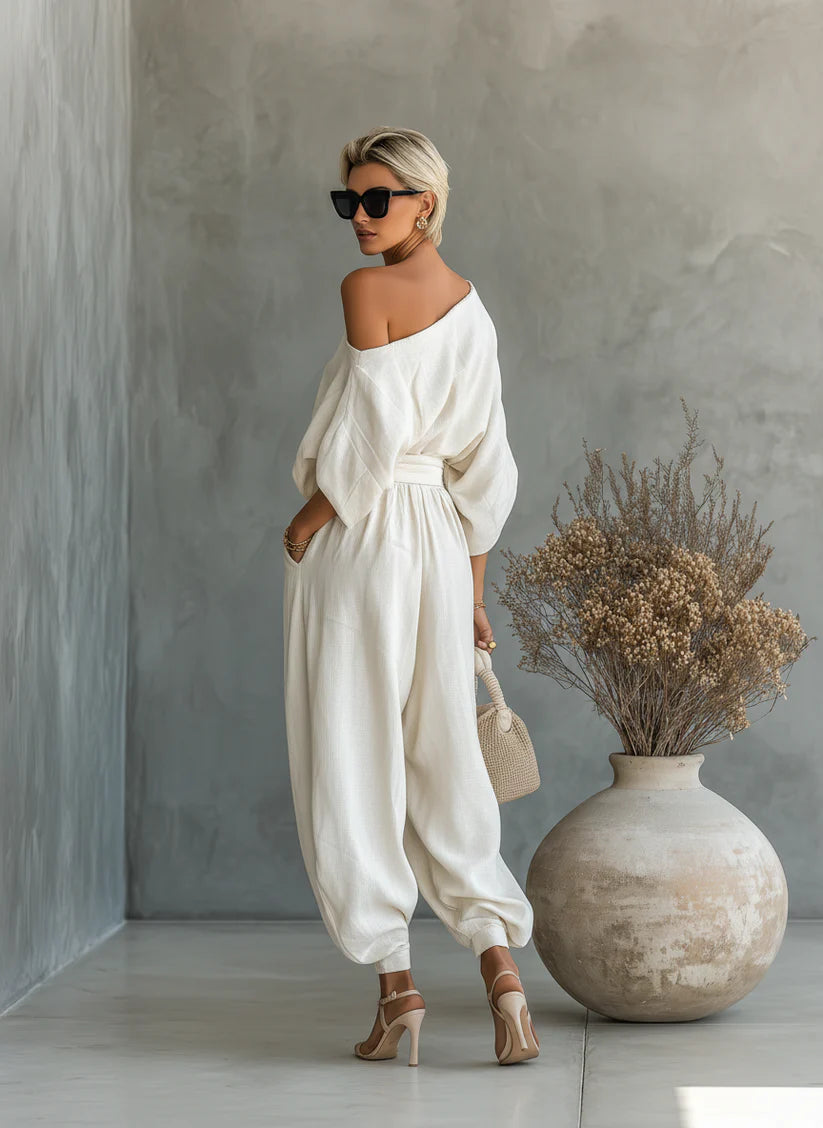 Suzanne | Zachte top met blote schouders en strakke broek