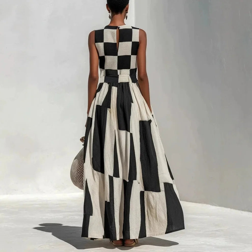 Sanne | Geometrische maxi-jurk in zwart-wit